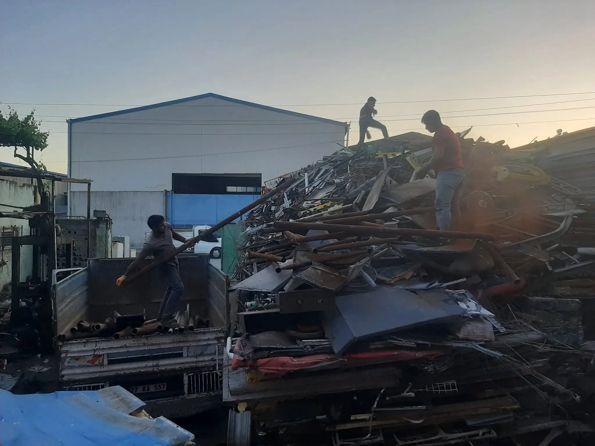 Mersin metal hurda sahası